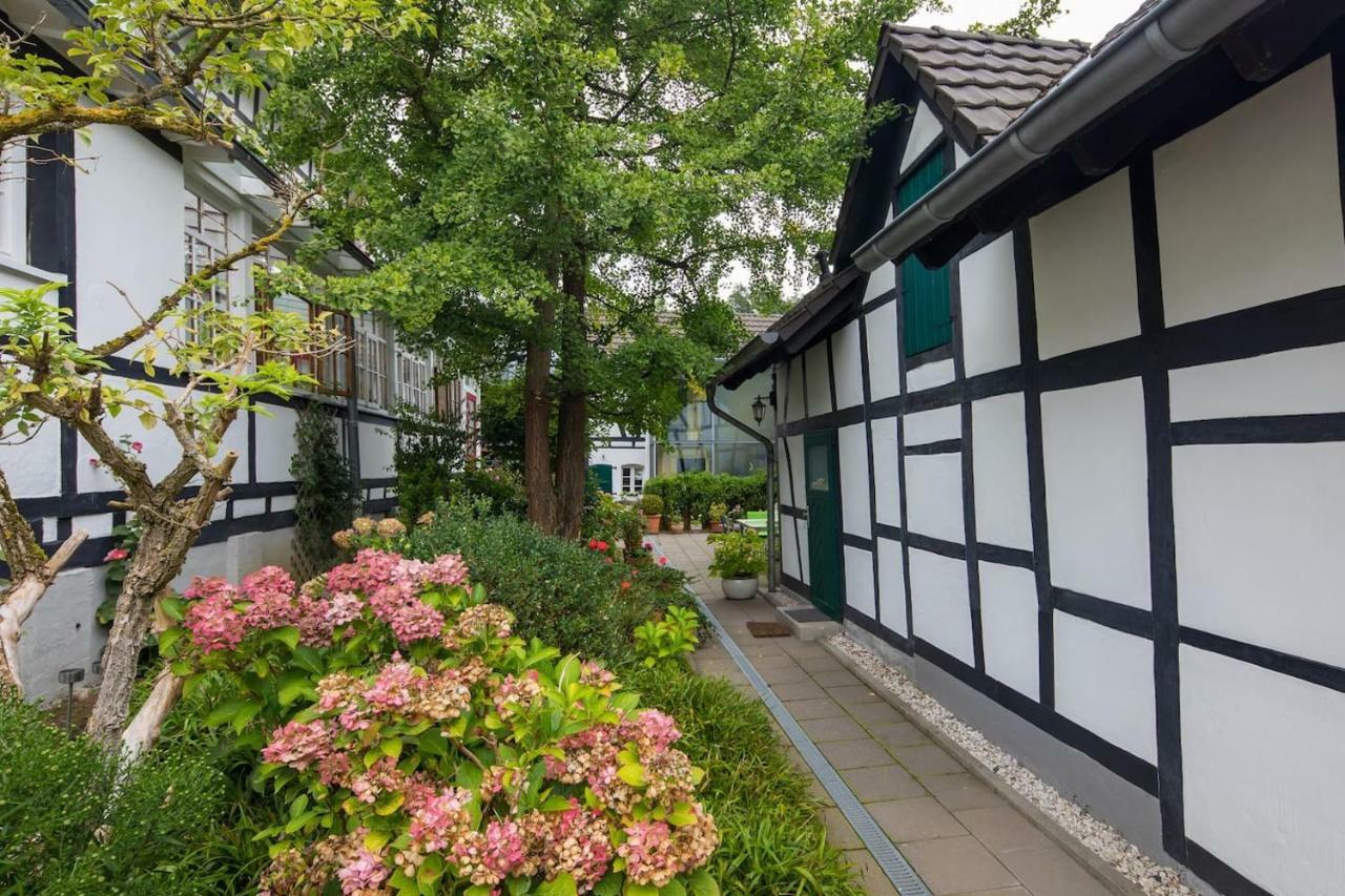 Ferienhaus Im Fachwerkhof 'Haus In Bewegung' Seelscheid Exterior photo